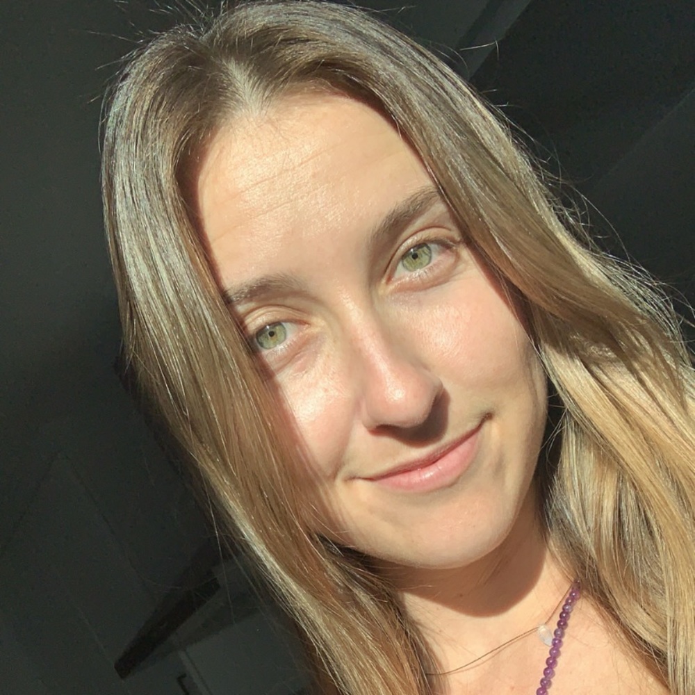 Meet your Posher, Aiya